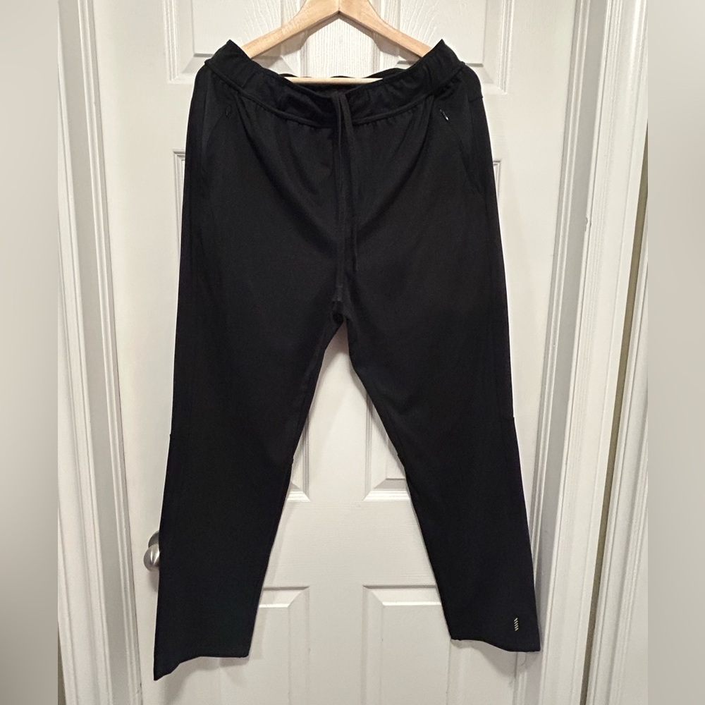 Balance Collection, men's joggers, black, size Large.